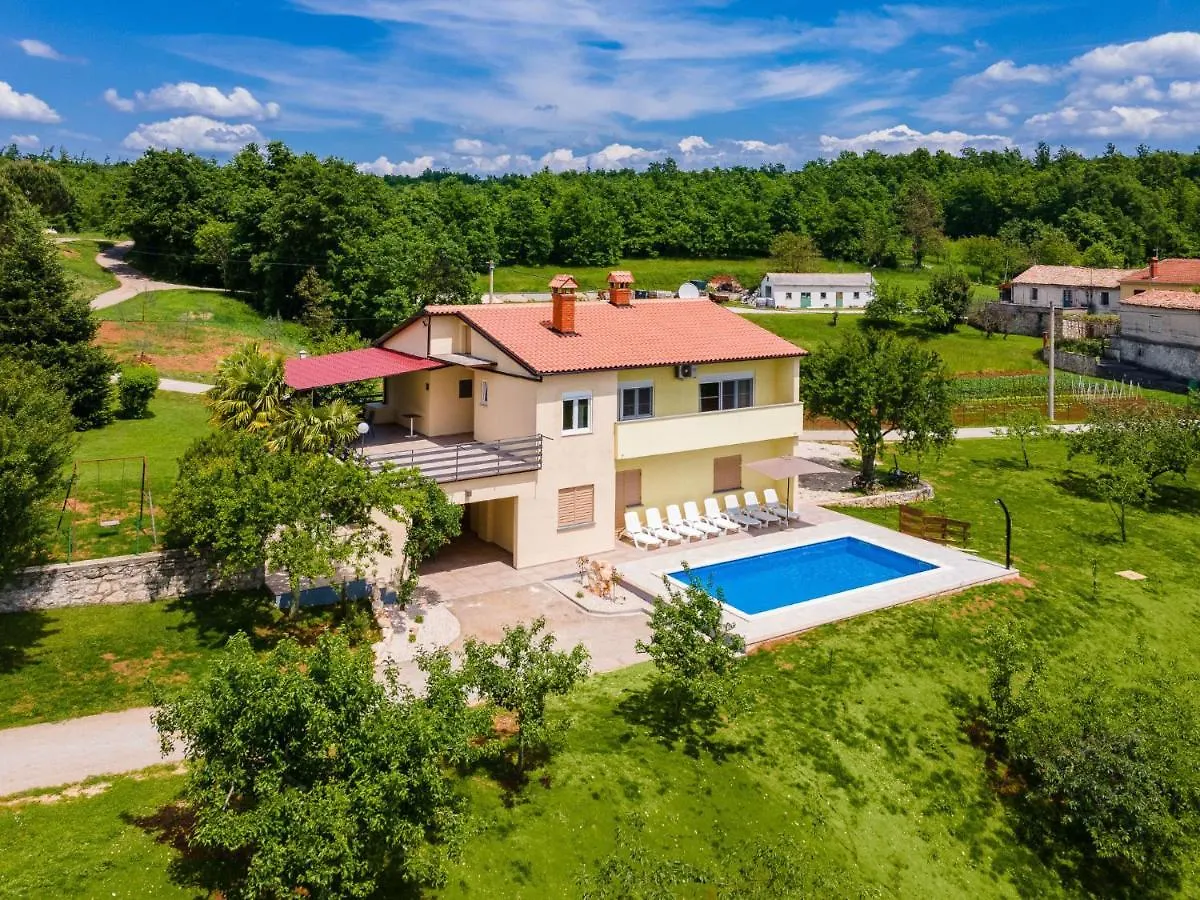 Holiday Home Larisa - Ipc141 By Interhome Pican