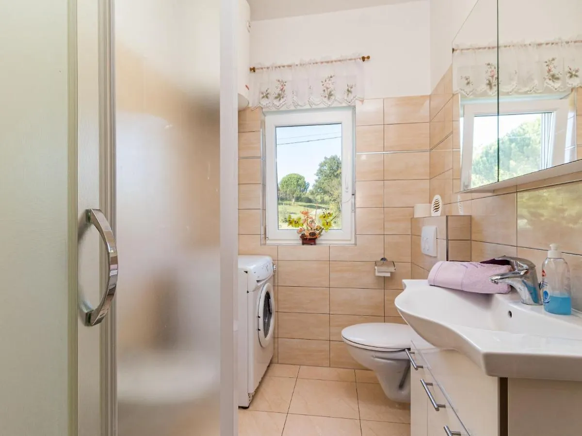 Holiday Home Larisa - Ipc141 By Interhome Pićan 0*,