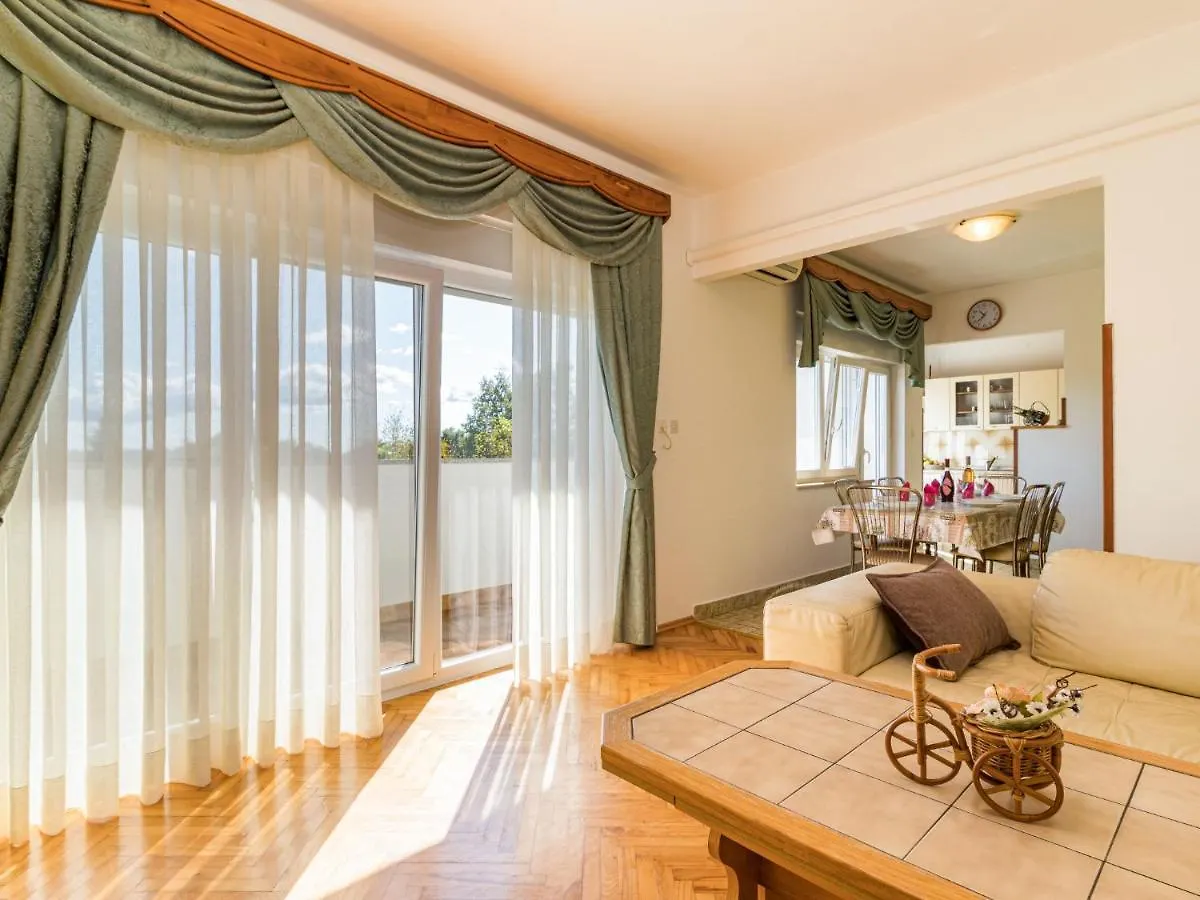 Holiday Home Larisa - Ipc141 By Interhome Pićan