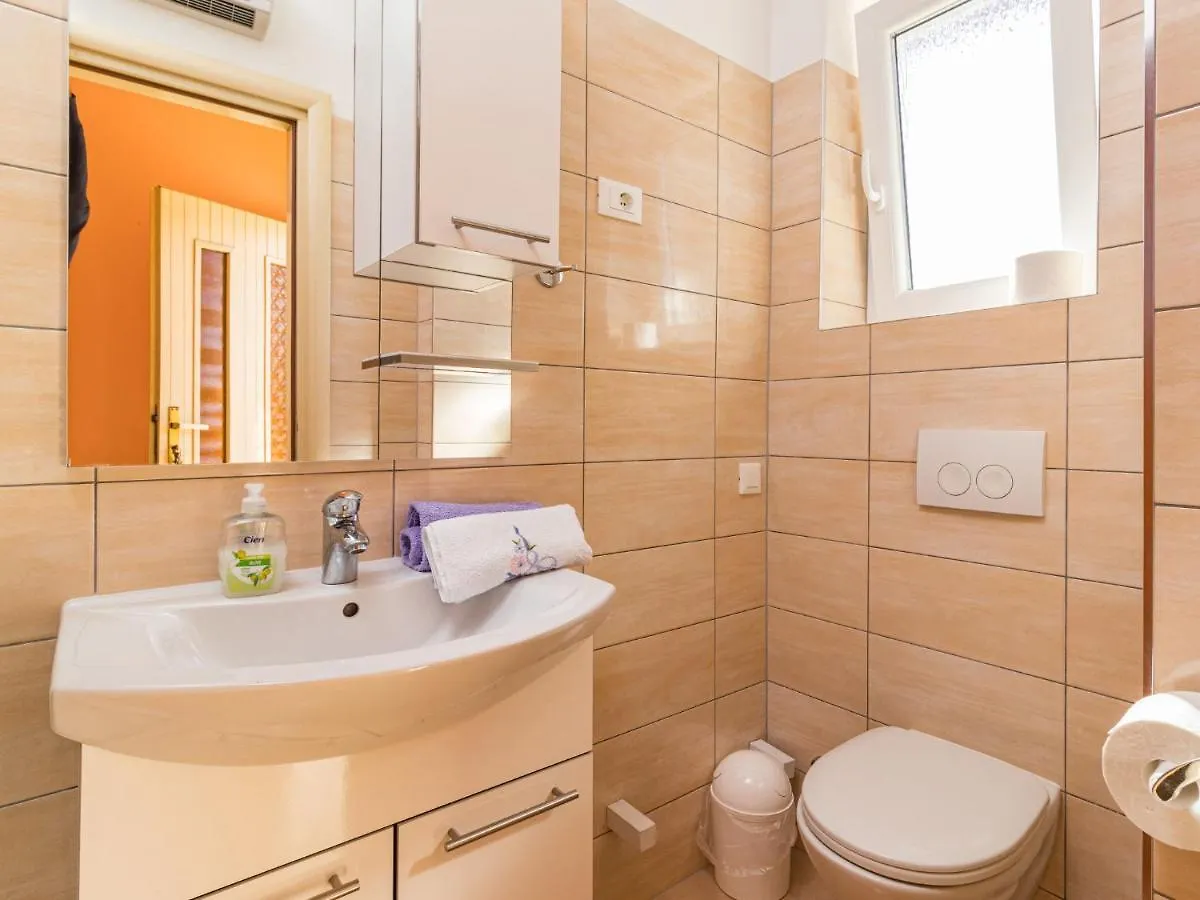 Holiday Home Larisa - Ipc141 By Interhome Pićan