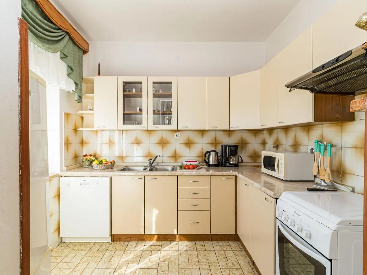 Holiday Home Larisa - Ipc141 By Interhome Pićan